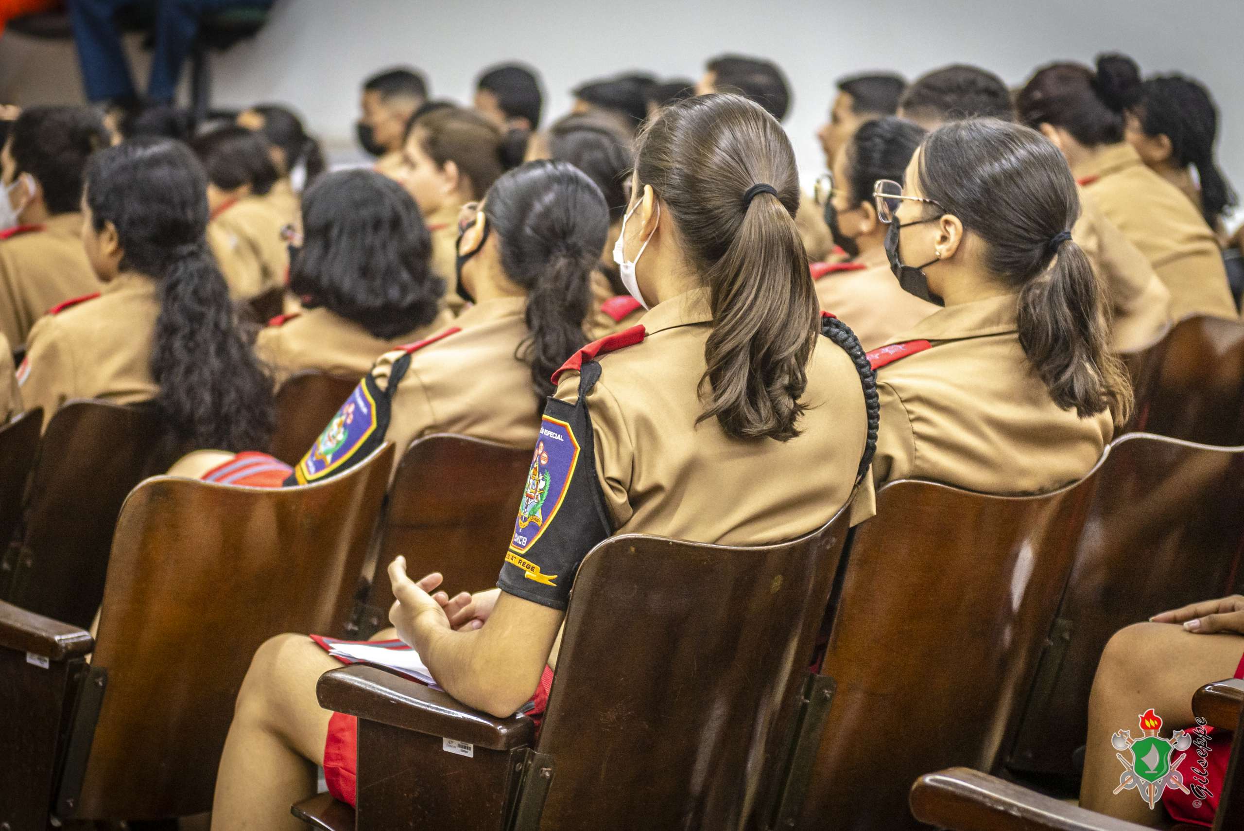 Mais de 40 alunos do CMCB obtêm notas 800+ na redação do ENEM - Colégio  Militar do Corpo de Bombeiros