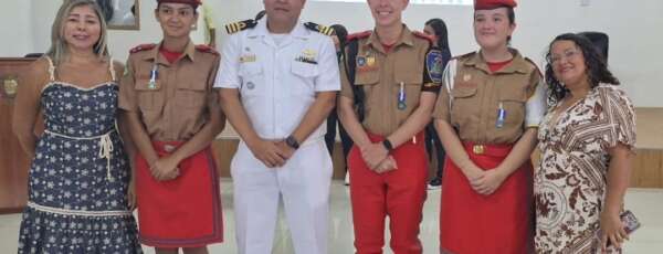 Alunos do Colégio dos Bombeiros ganham medalhas em concurso de redação da Marinha do Brasil