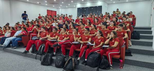 CMCB - Alunos do 3º ano aprimoram estratégias para aprovação no ENEM