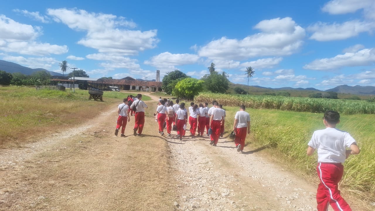 Colégio dos Bombeiros promove aula de campo no Museu Senzala Negro Liberto