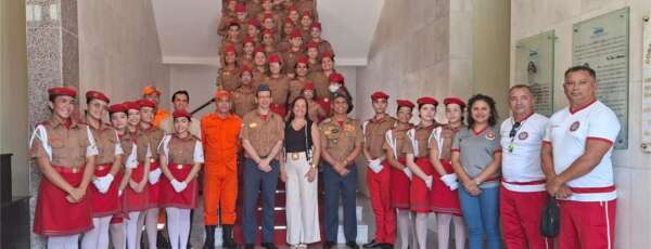 Museu do Corpo de Bombeiros realiza primeira visita guiada para alunos