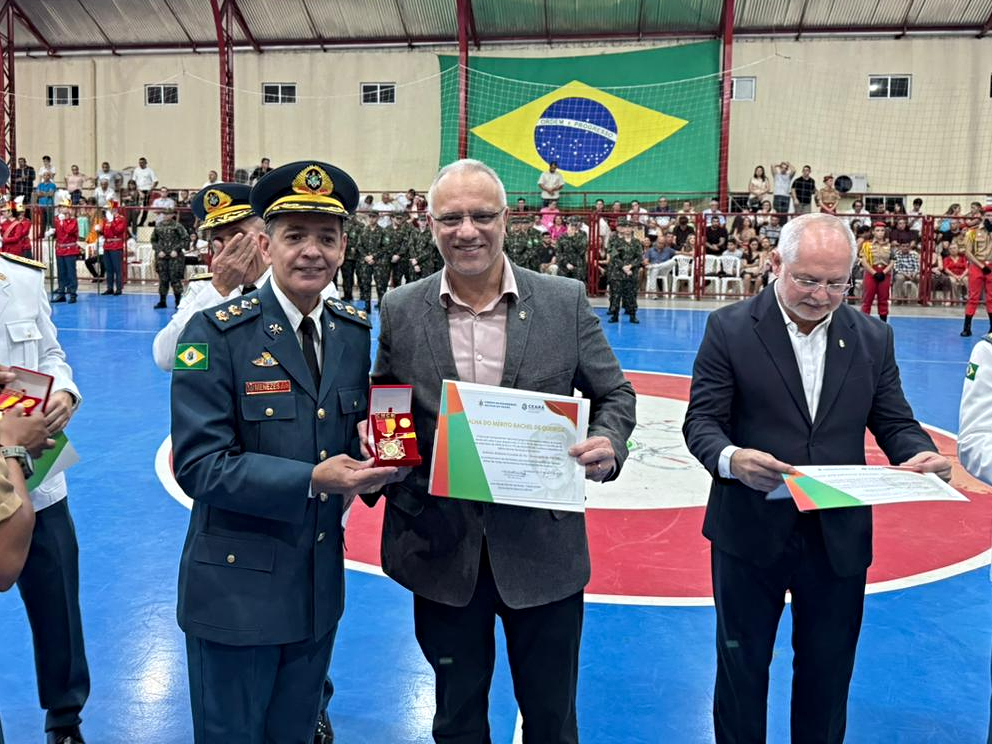 28 anos do CMCB: Solenidade de aniversário do colégio do CBMCE